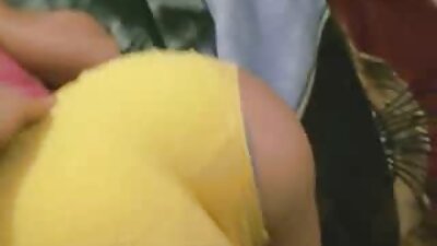 หญิงสาวขี้หึงทุบตีผู้ชายโดยไม่มีเหตุผลและนอกใจ . วีดีโอ โป๊ ข่มขืน